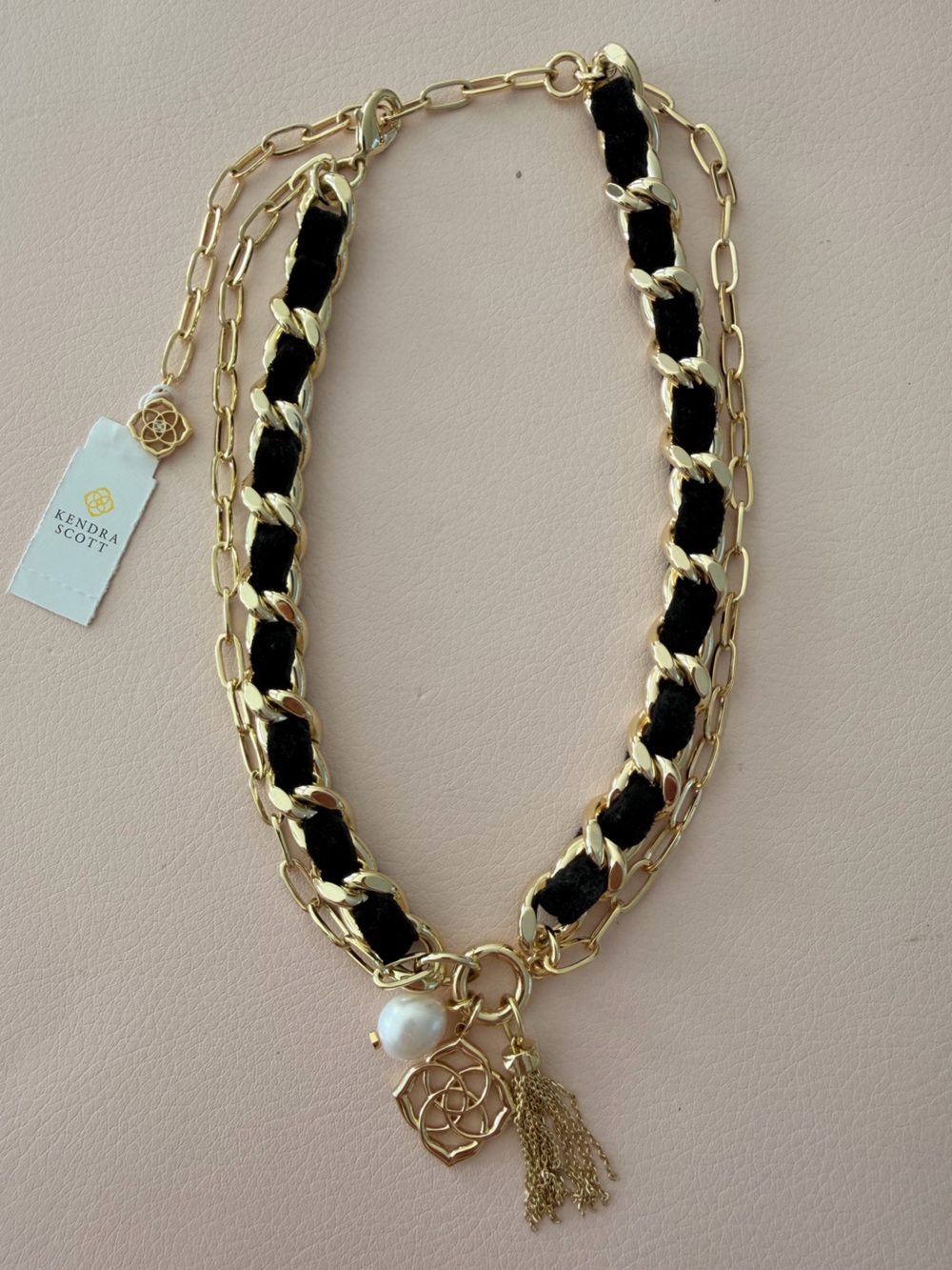 NWT Kendra Scott Convertible Everleigh Gold Necklace with Black Velvet
